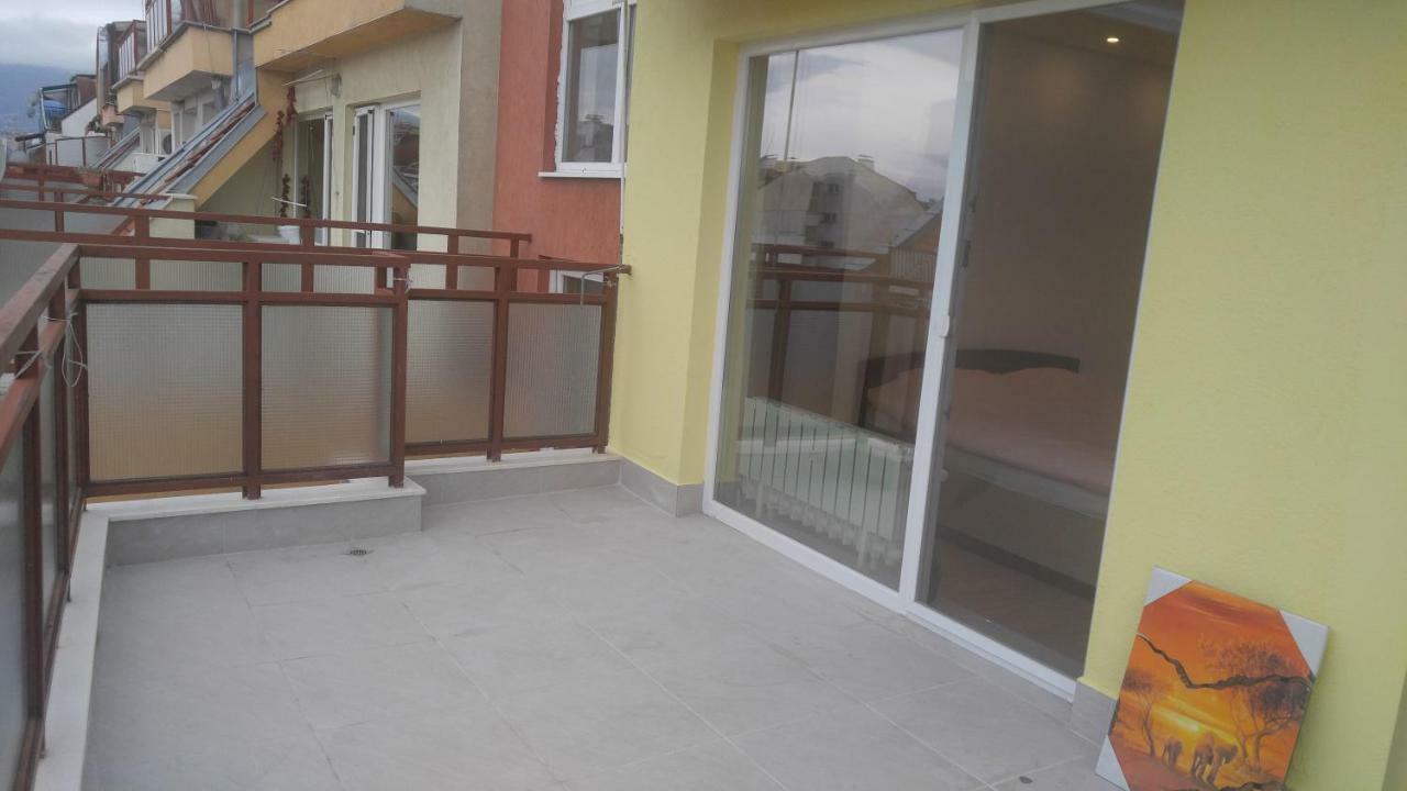 Modern apartment Sofia center Exterior foto